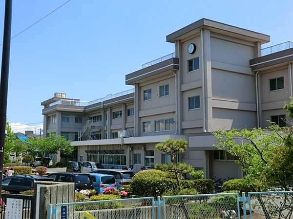 グレーシアパーク彩の丘(横須賀市立城北小学校)