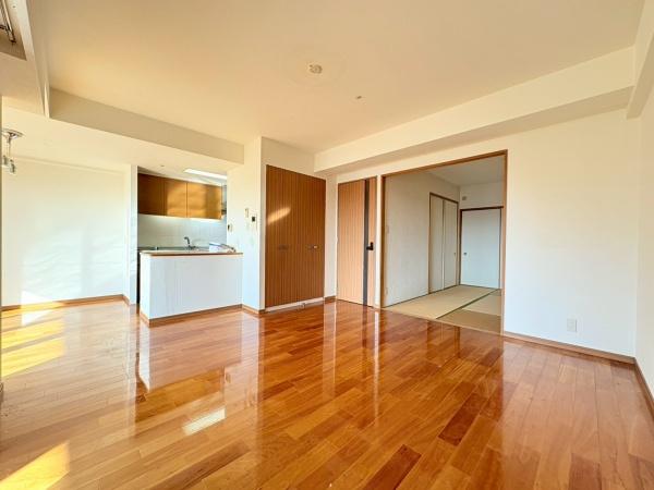 アデニウム葉山一色