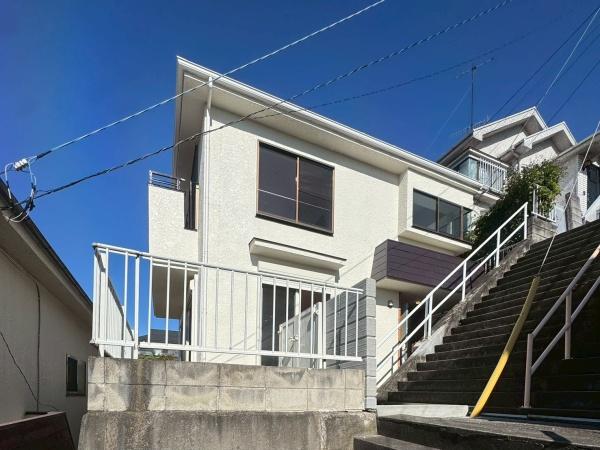 横浜市港南区芹が谷４丁目の中古一戸建て