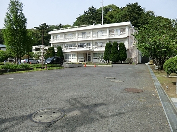 横浜市中区本牧元町の中古一戸建て(よこはま港南診療所)