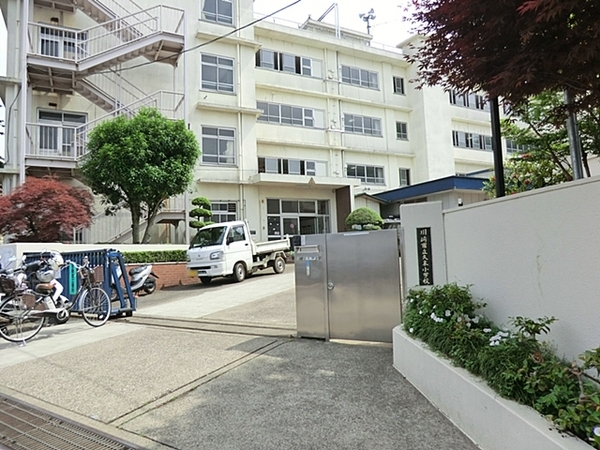 クレストフォルム日吉レインボーズヒルパークサイド棟(川崎市立久末小学校)