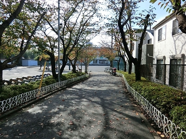 クリオ綱島十番館(横浜市立新田小学校)