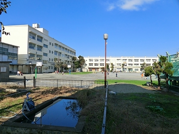 横浜市港南区最戸２丁目の土地(横浜市立桜岡小学校)