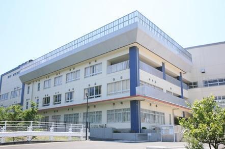 アーバンフォレスト柿生(川崎市立柿生中学校)