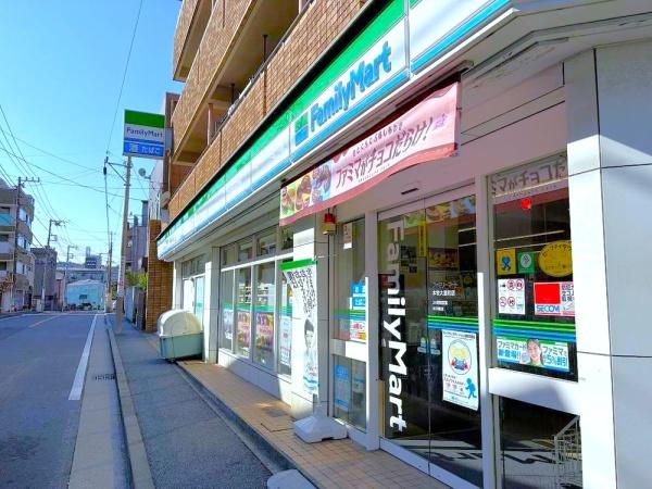 横浜市中区本牧元町の中古一戸建て(ファミリーマート本牧大里町店)