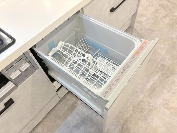 新山下ベイシティ６号棟