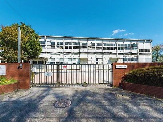 横浜市保土ケ谷区上菅田町の新築一戸建(横浜市立上菅田笹の丘小学校)