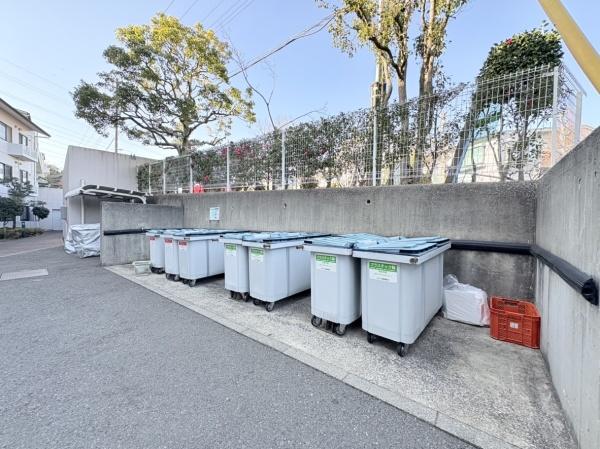 コモア六浦五番館