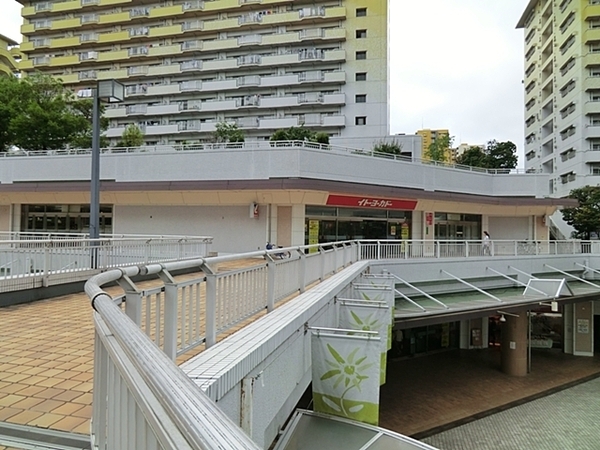 若葉台団地１・３号棟(イトーヨーカドー若葉台店)