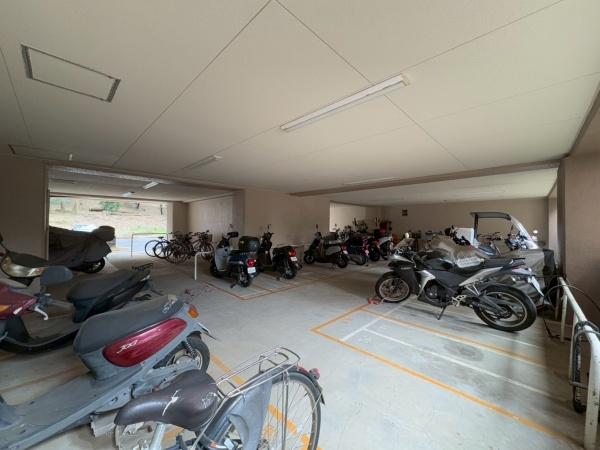 若葉台団地１・３号棟