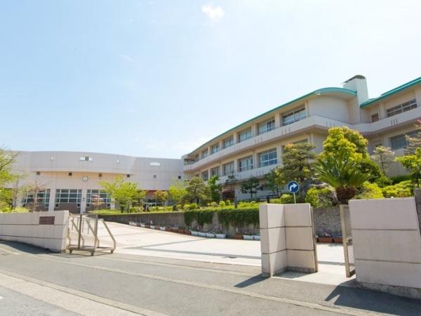 藤沢市大鋸の新築一戸建(藤沢市立藤ケ岡中学校)