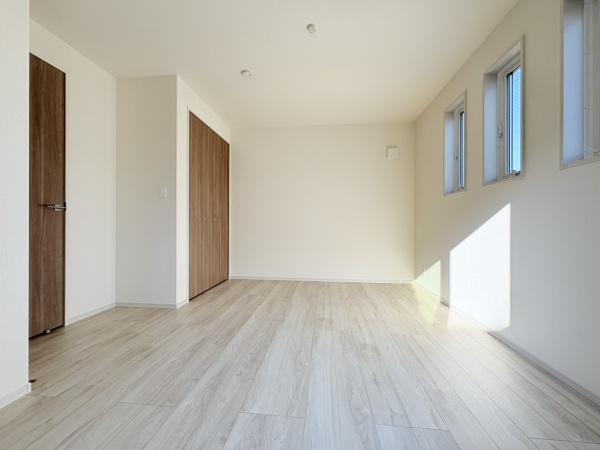 座間市南栗原３丁目の新築一戸建