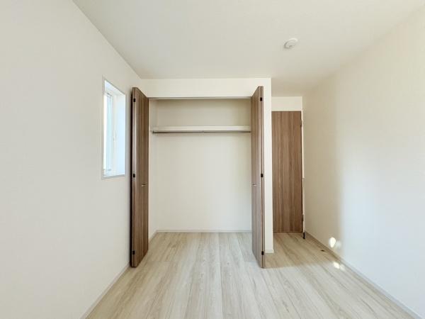 座間市南栗原３丁目の新築一戸建