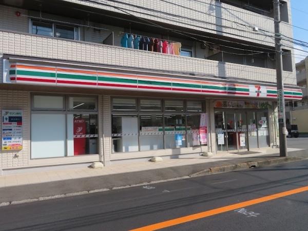 サンパレス下永谷(セブンイレブン横浜下永谷2丁目店)