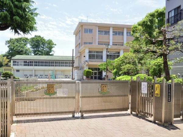 横浜市神奈川区三ツ沢東町の新築一戸建(横浜市立三ツ沢小学校)