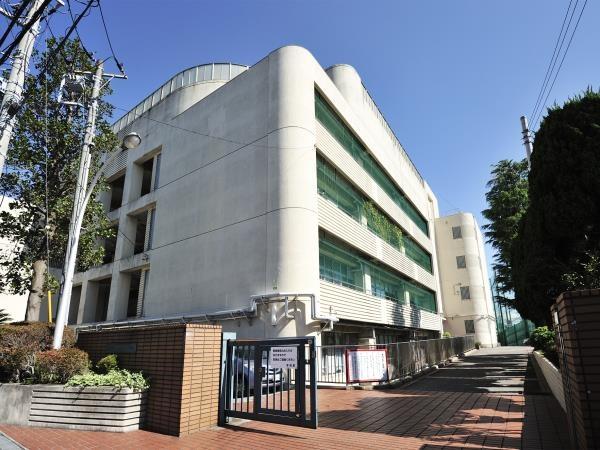 横浜市南区平楽の中古一戸建て(横浜市立平楽中学校)