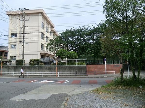 藤沢市片瀬山１丁目の新築一戸建(藤沢市立新林小学校)