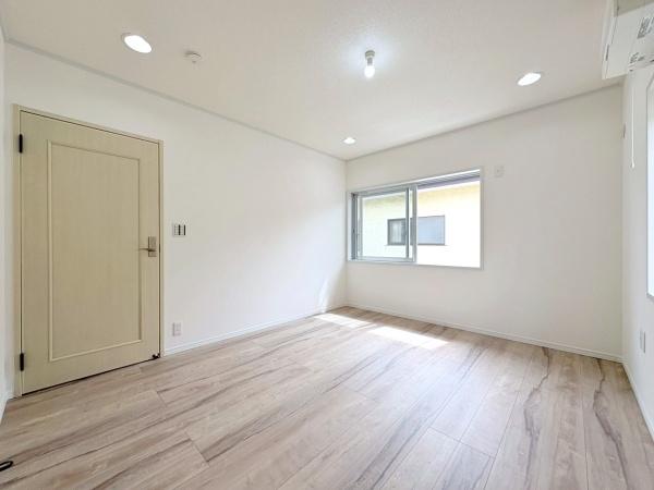綾瀬市上土棚中６丁目の中古一戸建て