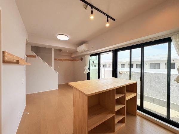 ホーメストプラザ十日市場西館