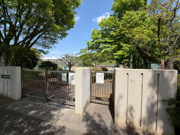 若葉台団地１・１１棟(横浜市立若葉台中学校)