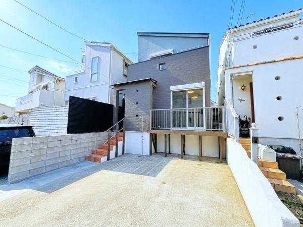藤沢市片瀬２丁目の中古一戸建