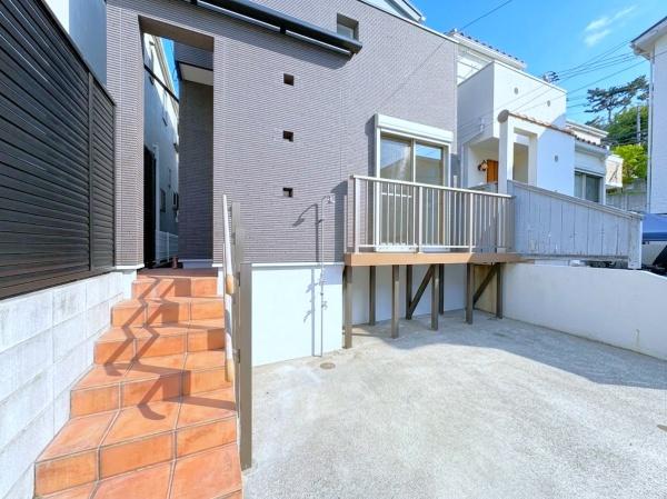 藤沢市片瀬２丁目の中古一戸建