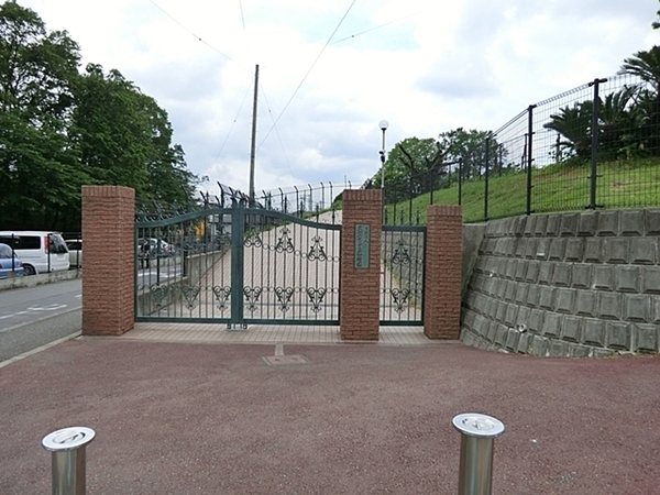 藤沢市長後の土地(大和みどりが丘幼稚園)