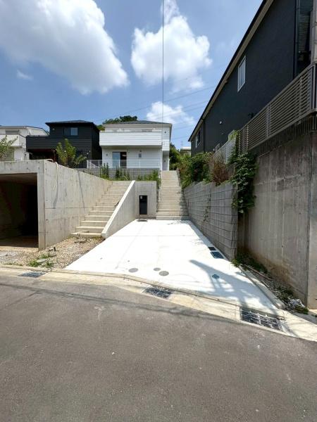横浜市旭区川井本町の中古一戸建て