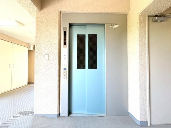 横浜パークタウンＦ棟