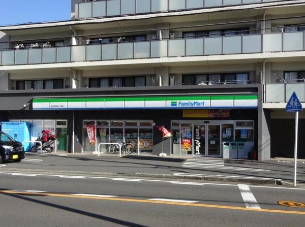 横浜市神奈川区西寺尾１丁目の新築一戸建(ファミリーマート横浜西寺尾一丁目店)