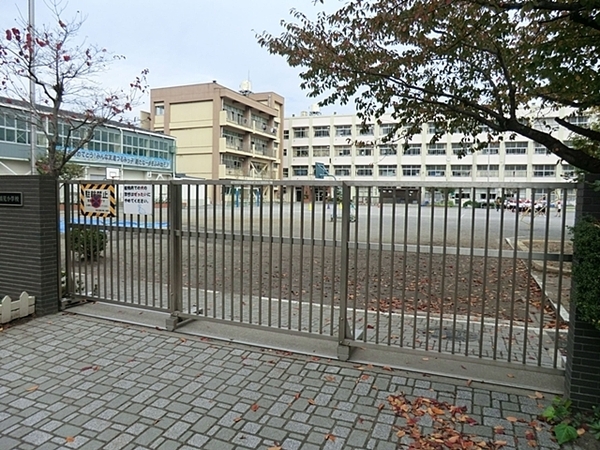 ダイアパレス鶴見第弐(横浜市立鶴見小学校)