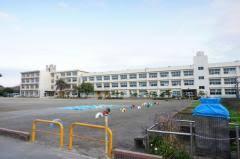 三浦市初声町下宮田の中古一戸建て(三浦市立初声中学校)