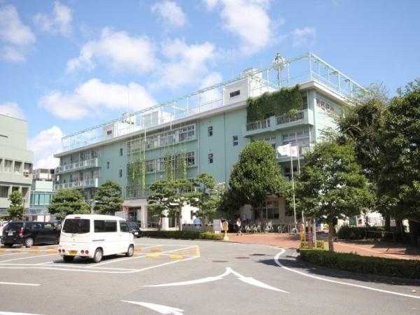 港南台プリンスハイツ弐号館(栄区役所)