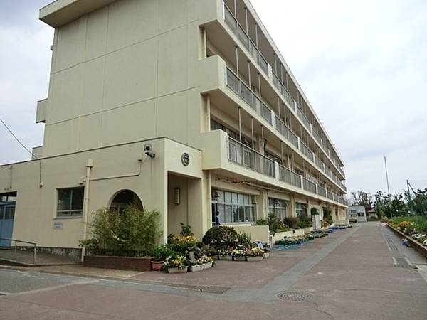 グリーンシティあざみ野(横浜市立あざみ野第一小学校)