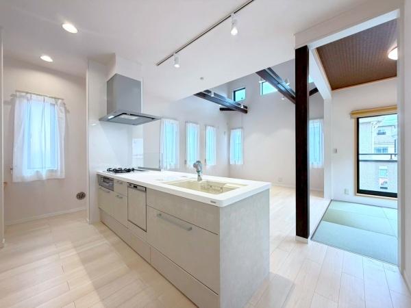 座間市相武台３丁目の中古一戸建て