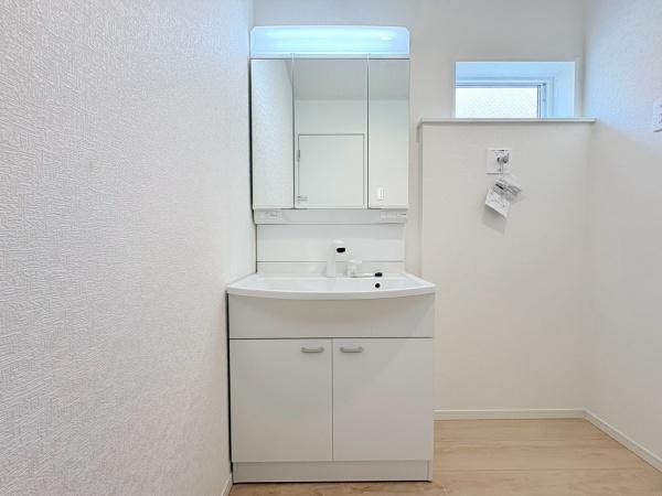大和市南林間６丁目の新築一戸建