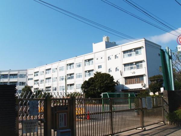 横浜市戸塚区小雀町の中古一戸建て(横浜市立小雀小学校)