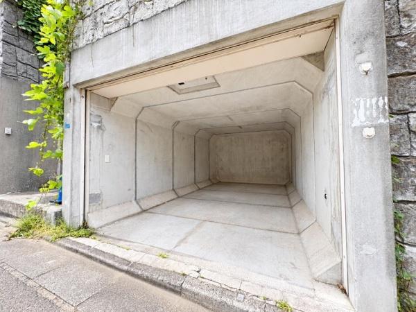 藤沢市本藤沢２丁目の中古一戸建て