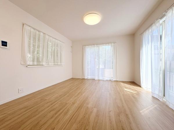 鎌倉市七里ガ浜東５丁目の中古一戸建