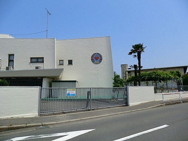 藤沢市白旗４丁目の中古一戸建て(聖園マリア幼稚園)