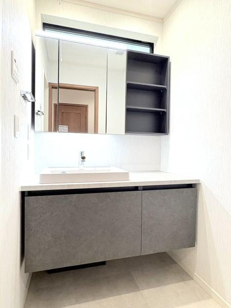 藤沢市片瀬山５丁目の中古一戸建て