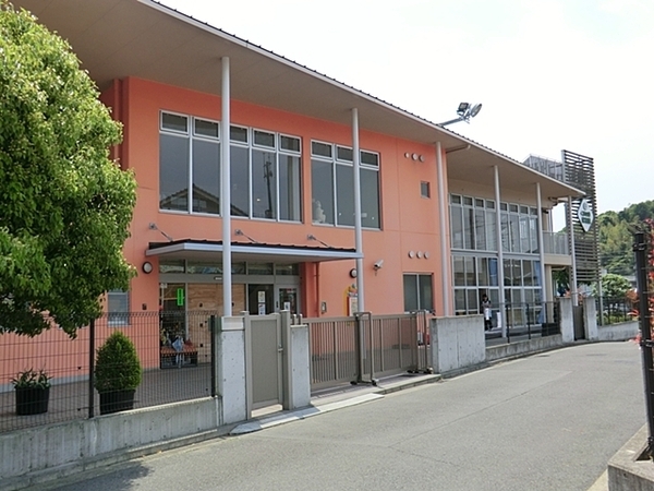 戸塚パーク・ホームズ(くすのき保育園)