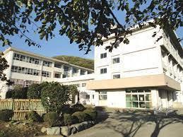 横須賀市野比３丁目の中古一戸建て(横須賀市立野比中学校)