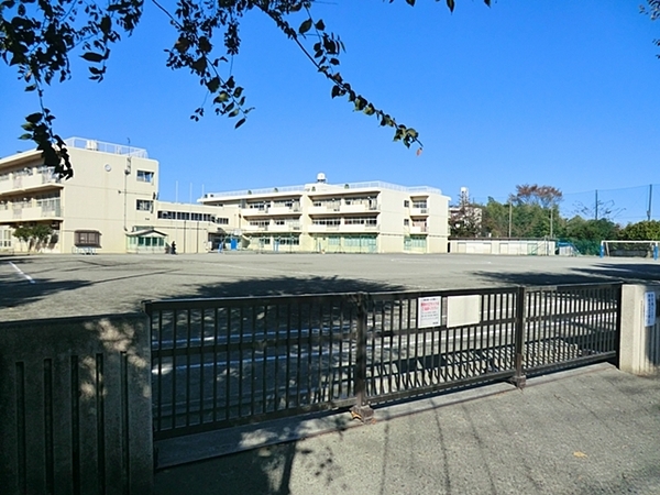 横浜市青葉区大場町の中古一戸建て(横浜市立みたけ台中学校)