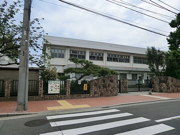 サンコリーヌタワー横須賀中央駅前(横須賀市立諏訪小学校)