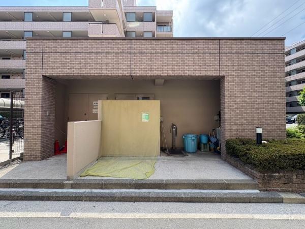 ルイシャトレ鶴見イーストコート