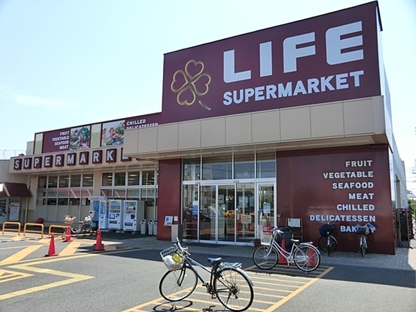 リジェンヌ京町２号棟(ライフ川崎京町店)