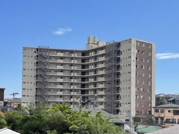 六会駅前高層住宅