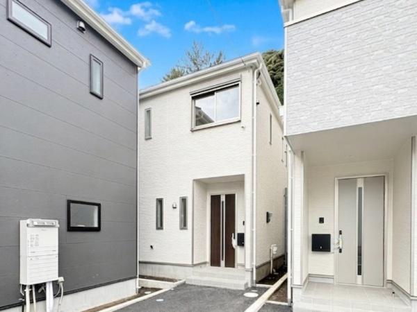 藤沢市城南２丁目の新築一戸建