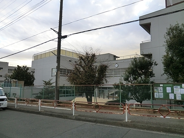 野庭団地６３４－２号棟(横浜市立野庭すずかけ小学校)